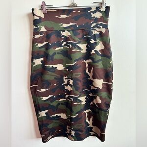Say Anything Vintage Camo Zip Up Midi Skirt L
